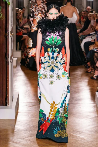 Look 50
